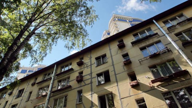 Хрущевки на проспекте Стачек и улице Лени Голикова ждет капремонт